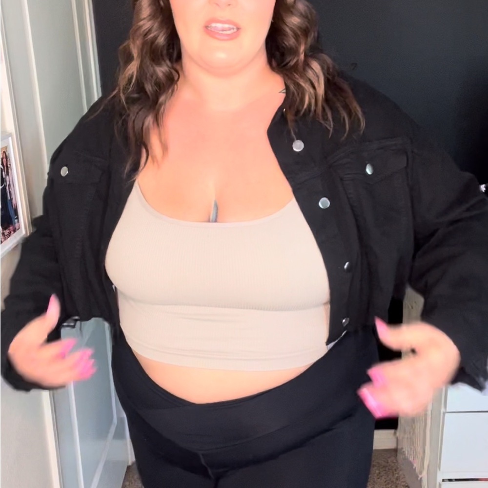 Cropped jacket